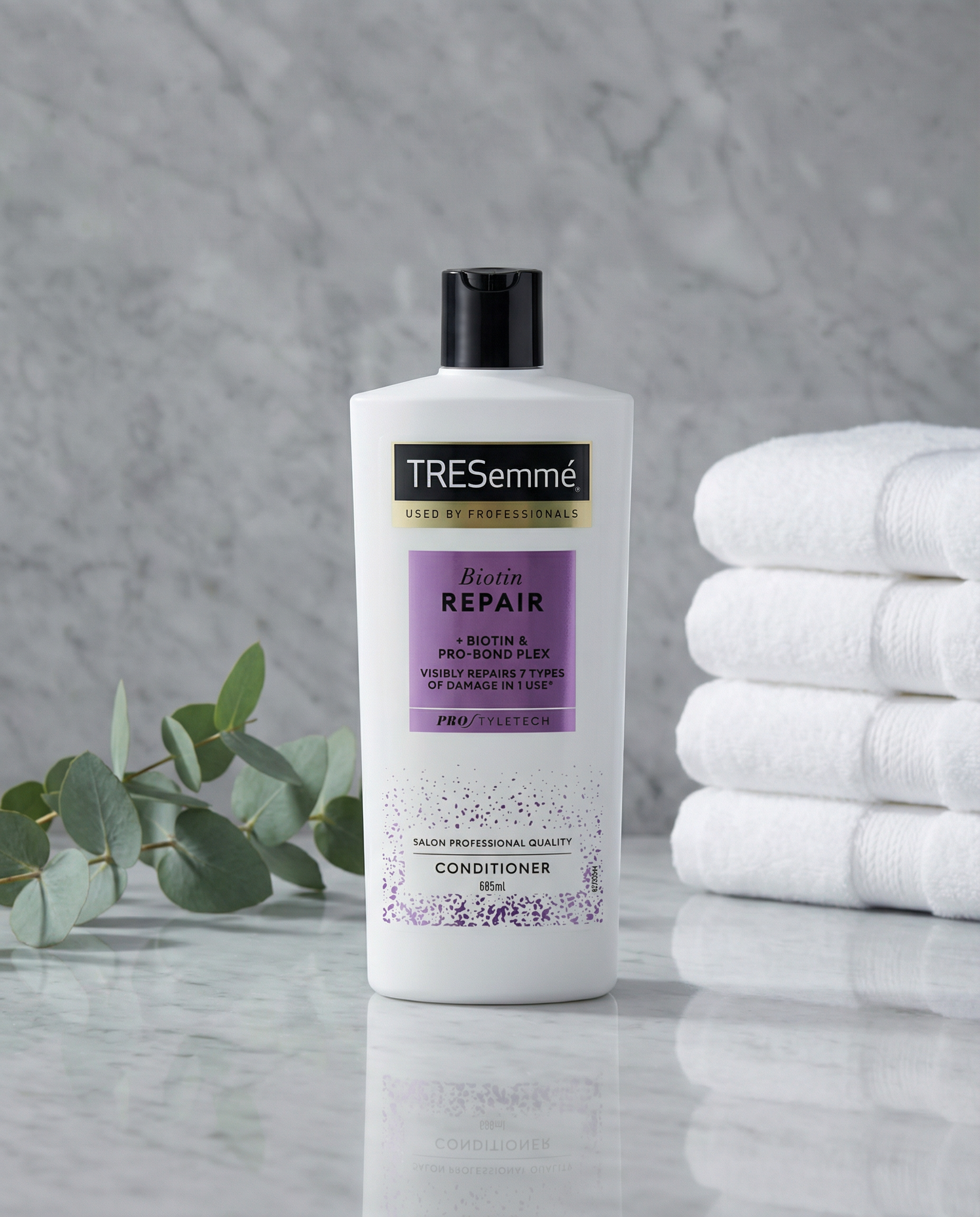 Tresemme Biotin Repair + Biotin & Pro Bond Plex Conditioner 685ml - Image 2